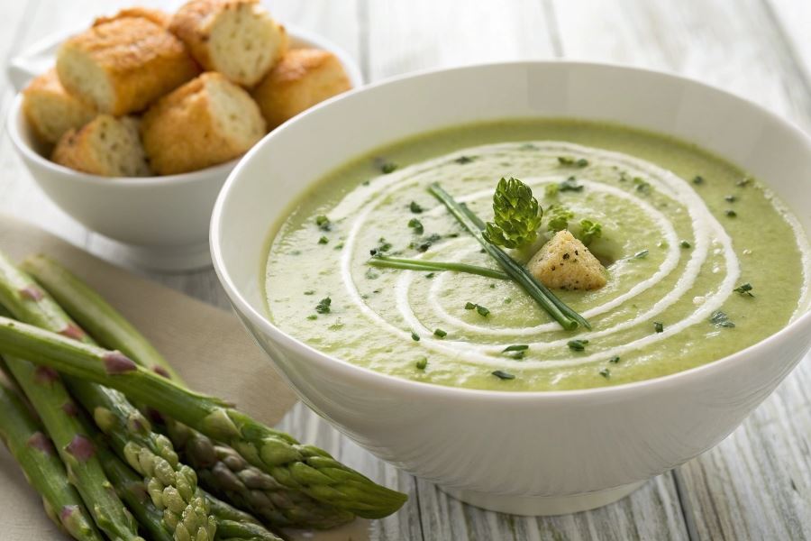 Aksamitny krem szparagowy