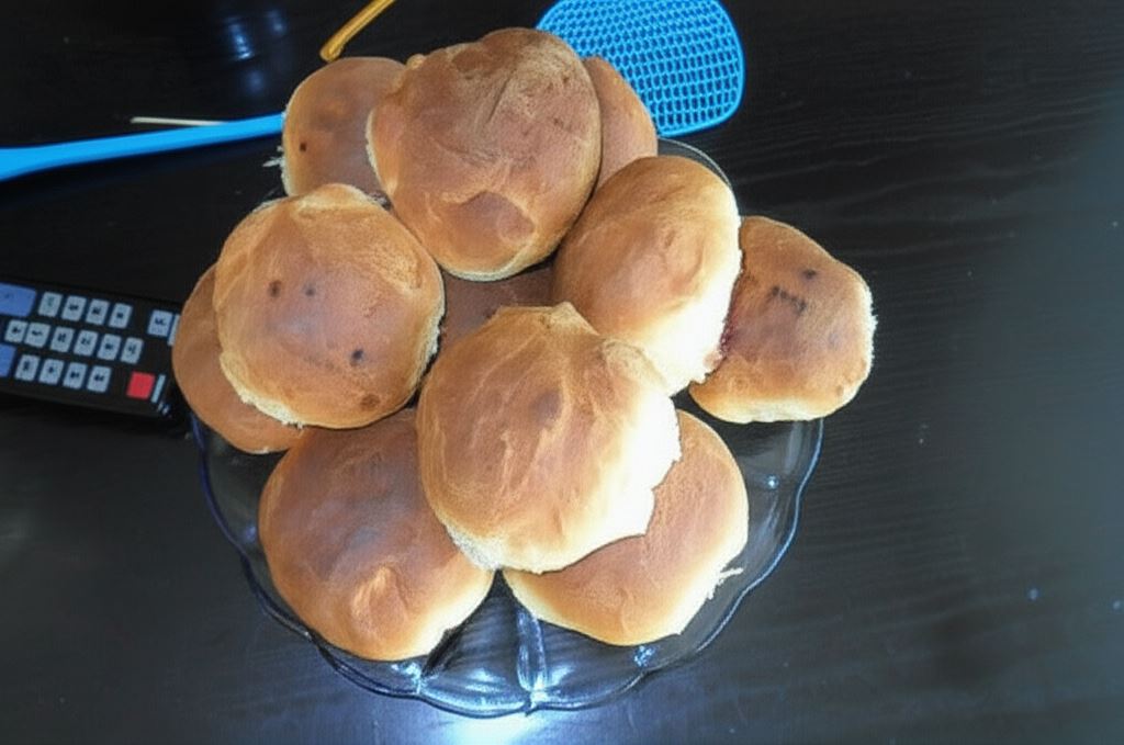 Bułeczki drożdżowe z czekoladą