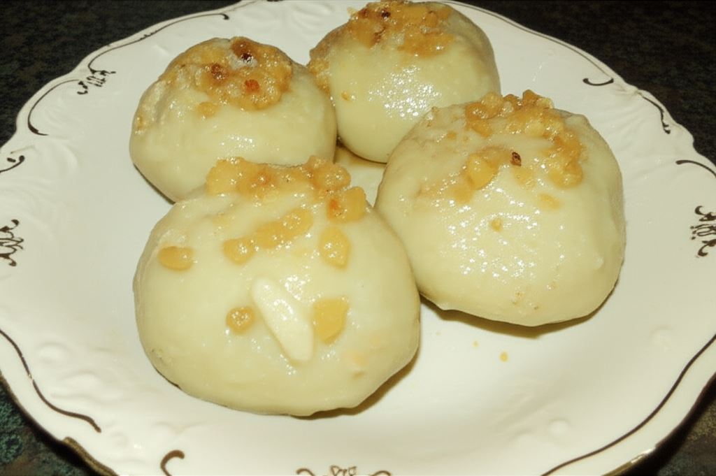 Czarne kluski z mięsem