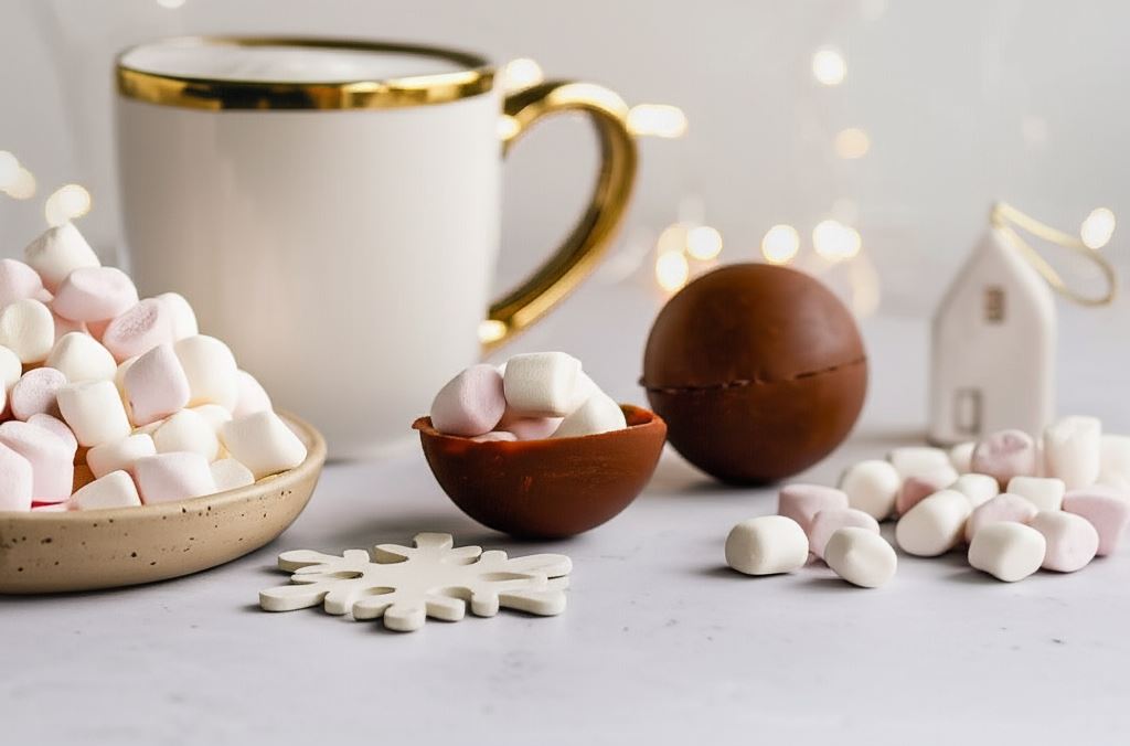 Czekoladowe kule z piankami marshmallows