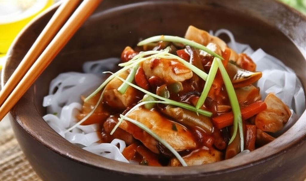 Kurczak z makaronem ryżowym