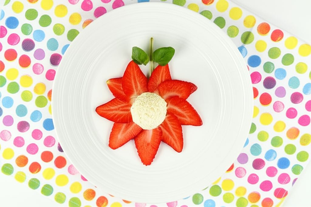 Lody śmietankowe z truskawkami 'Kwiatek'