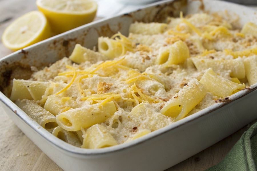 Makaron z ananasem i serkiem mascarpone