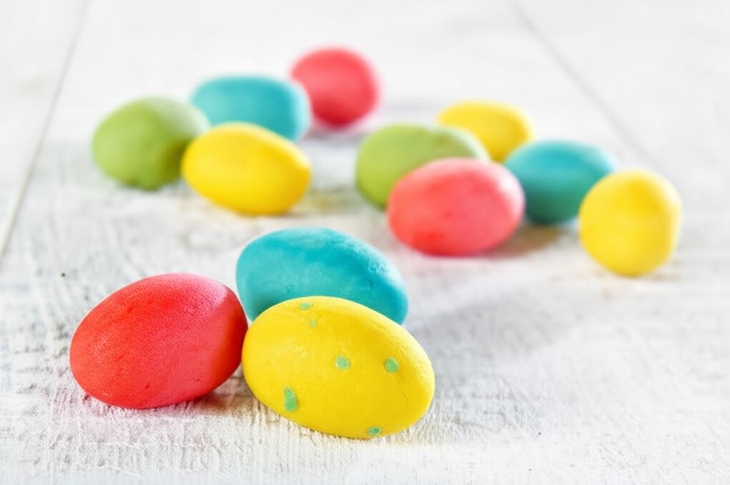 Marcepanowe jajeczka