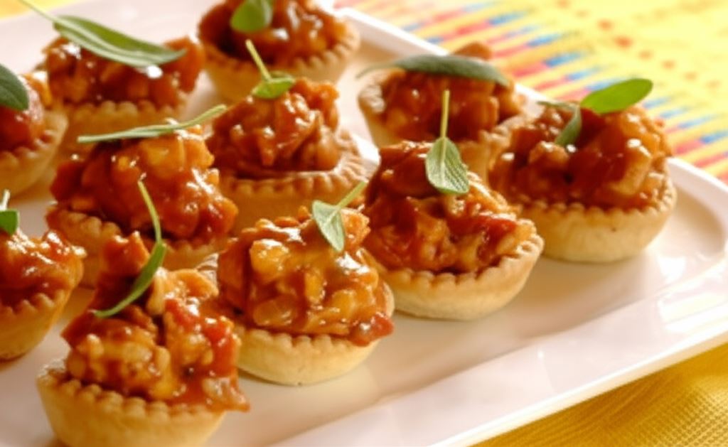 Mini tarta z kurczakiem i papryką