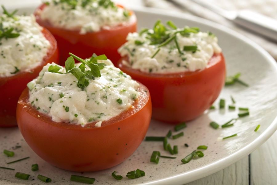 Pomidory z białym serem