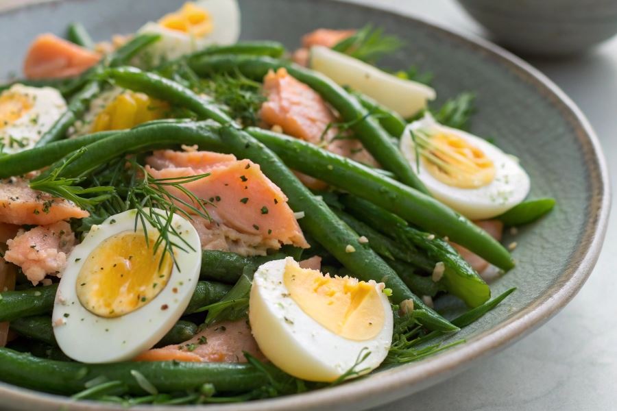 Sałatka z fasoli i łososia
