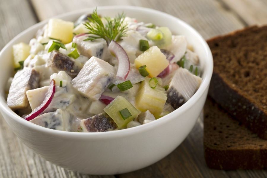 Sałatka ze śledziem