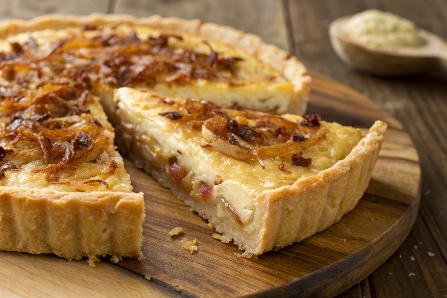 Tarta z kiszoną kapustą na kruchym cieście