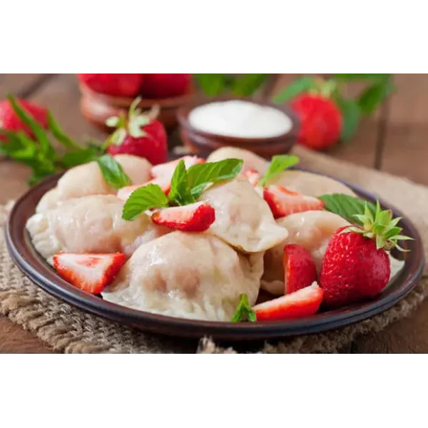 Pierożki z twarogiem i truskawkami 500g