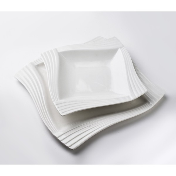 Плоска тарілка BASIC WAVE 24x32.5h1.5см