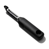 Овочечистка OXO-Serrated, пряма, чорна, з гарним зчепленням