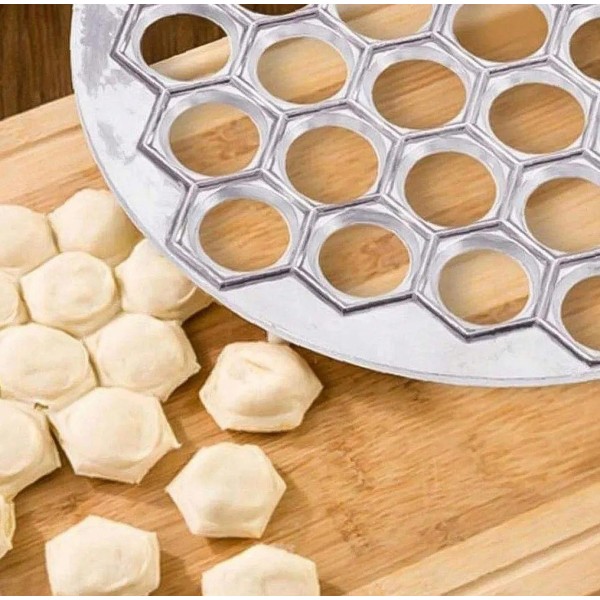 Forma do pierogów i uszek Brunbeste BB-2880 (metalowa)