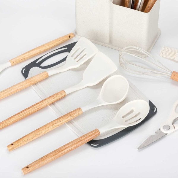 НАБІР З 19 НОЖІВ ТА КУХОННОГО НАЧИНАННЯ В ПІДСТАВЦІ E-6071