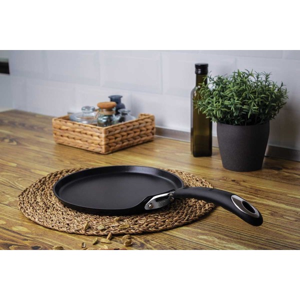 Форма для млинців 25 см титанова BERLINGER HAUS BLACK PROFESSIONAL LINE BH-6128