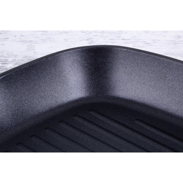 Квадратна сковорода-гриль з титановим покриттям 28 см BERLINGER HAUS MONACO BH-7092