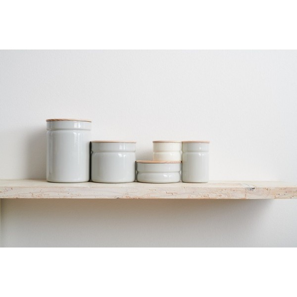 RIESS - Низький кухонний контейнер з дерев'яною кришкою 0,6 л світло-сірий