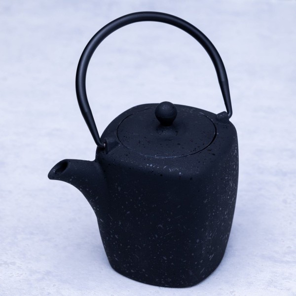 Zaparzacz do herbaty Kinghoff KH-1818 (0,9 l)