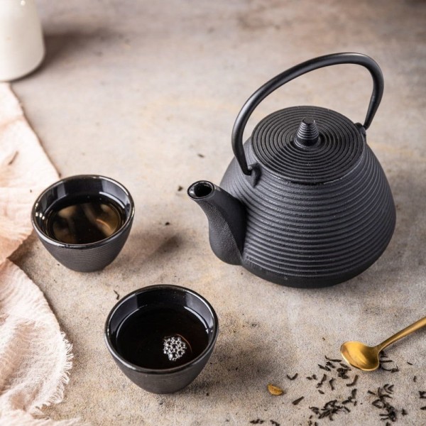 Чавунний чайник KINGHOFF KH-1846 1.0 л з чавунними чашками