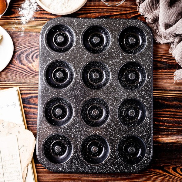 Forma do pieczenia na 12 muffinów Klausberg KB-7841 (powłoka nieprzywieralna)