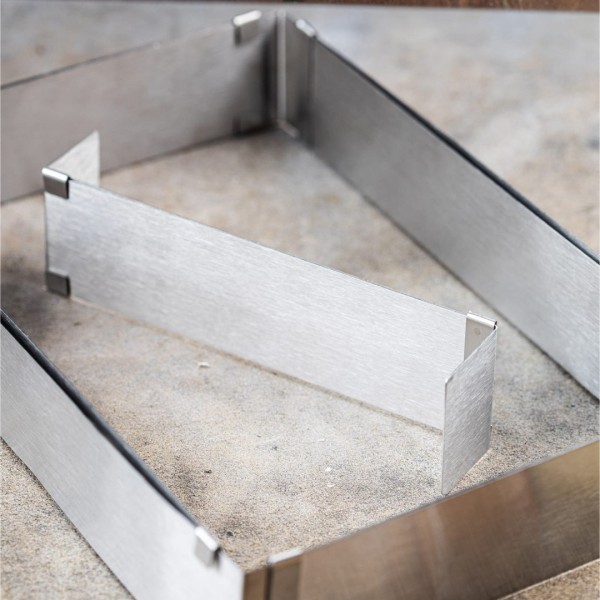 Regulowana forma do ciasta Kinghoff KH-1907 (34–52 x 27–18,5 x 5 cm)