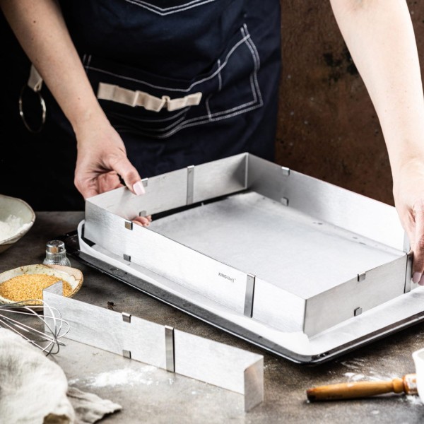 Regulowana forma do ciasta Kinghoff KH-1907 (34–52 x 27–18,5 x 5 cm)