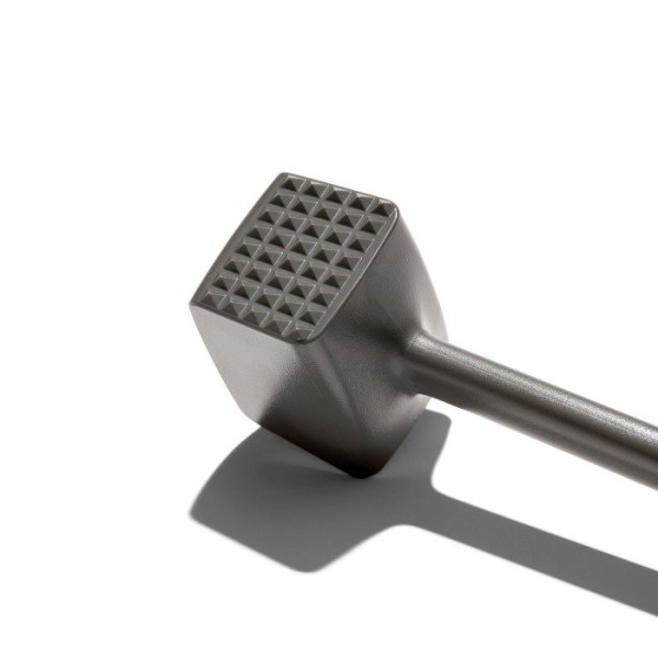 Tłuczek do mięsa OXO Good Grips (stalowy, czarny)