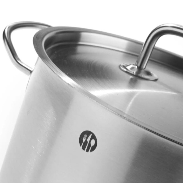 Висока каструля Kitchen Line з кришкою, діаметр 2,8 л, 160 x 140 см, висота - Hendi 837108