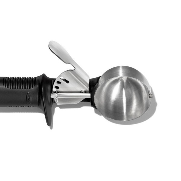 Łyżka do lodów OXO Good Grips (czarna)