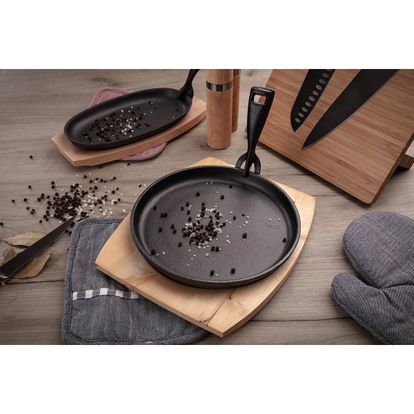 patelnia żeliwna BANQUET (z deską drewnianą)